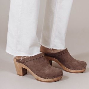 No.6 Suede Old School Clog